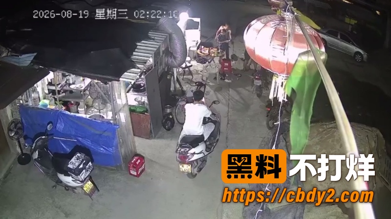 半夜烧烤摊前 6