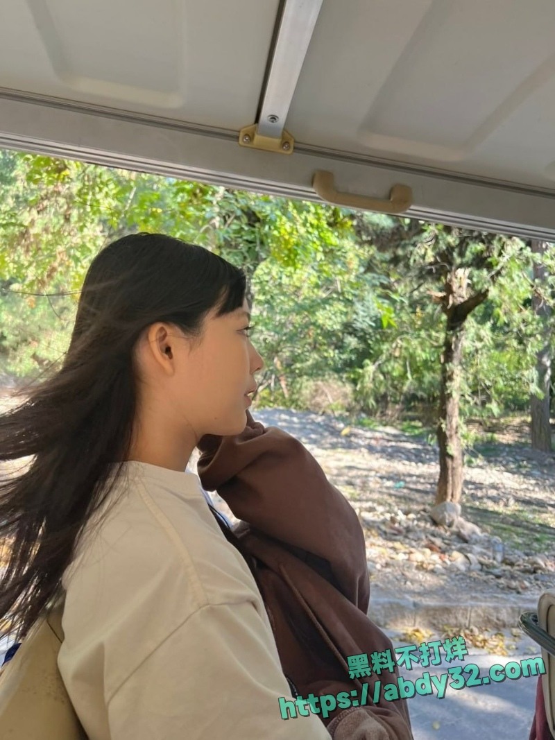 博远华兴高管婚内出轨18岁女孩6