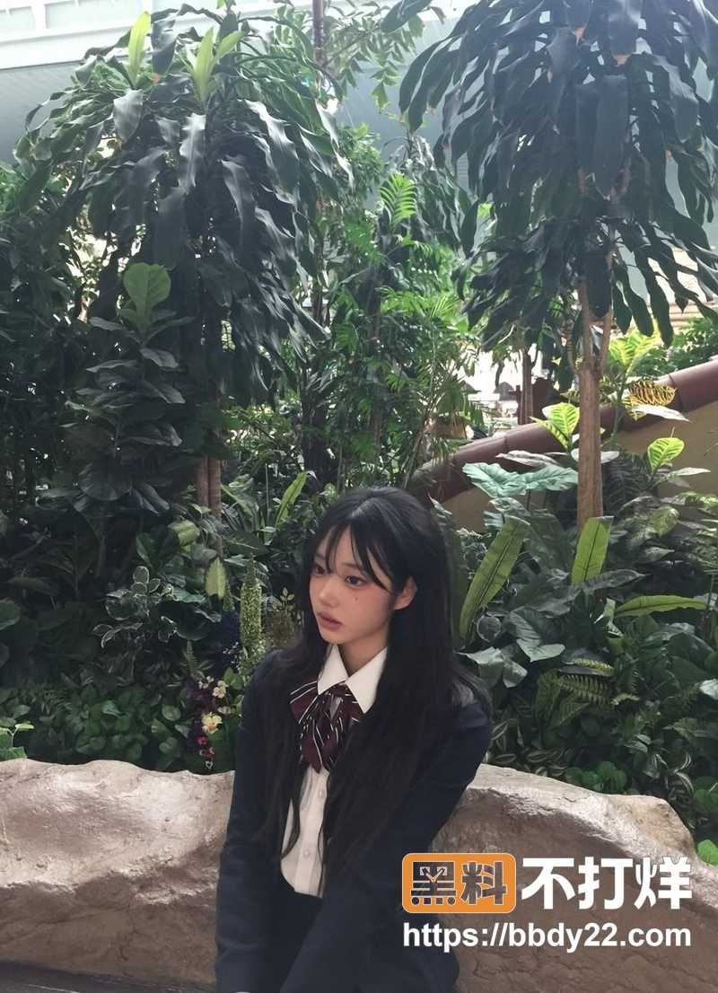 3万粉日系短发清纯妹21