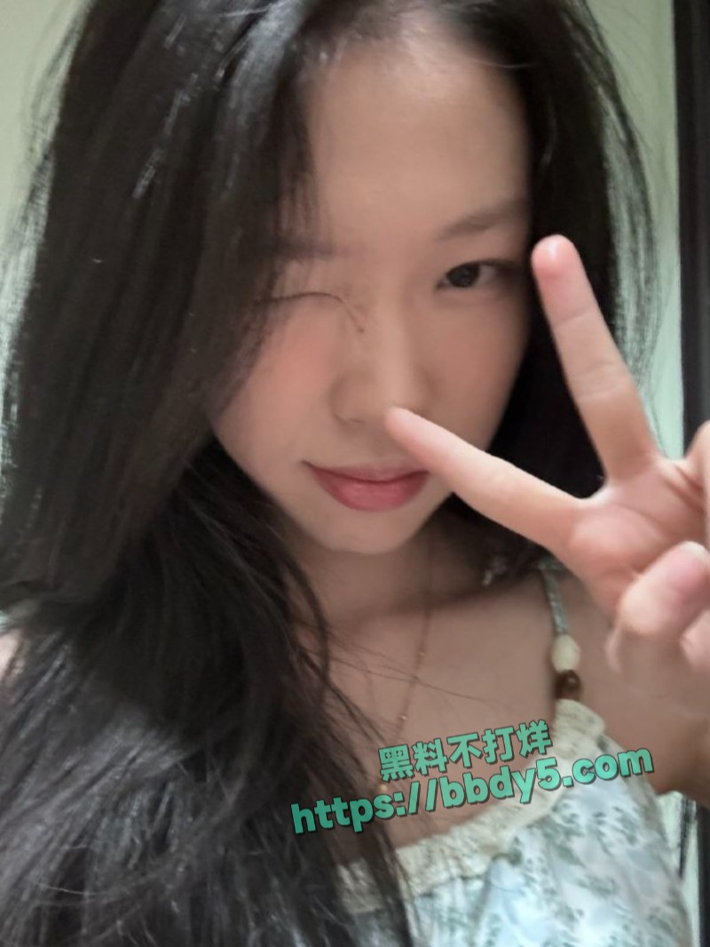 广西精神小妹西西1