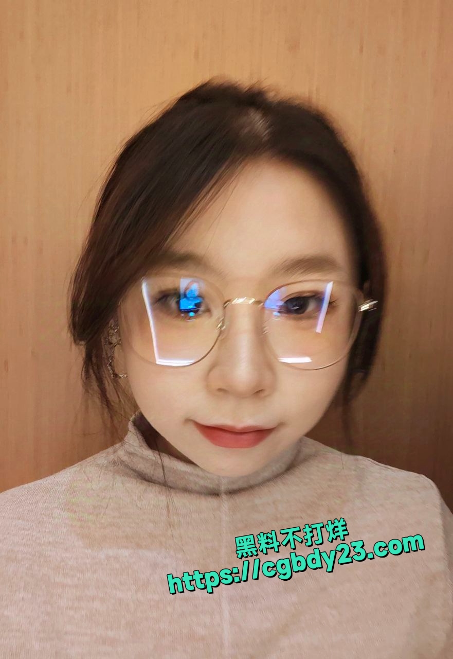 贵阳李成乔骚屄敏感容易出水喜欢幻想自己被强奸8