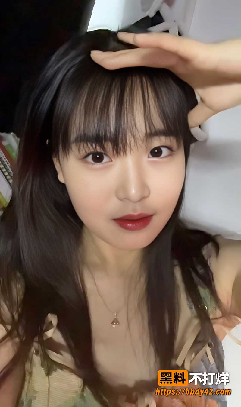 黑丝眼罩妹