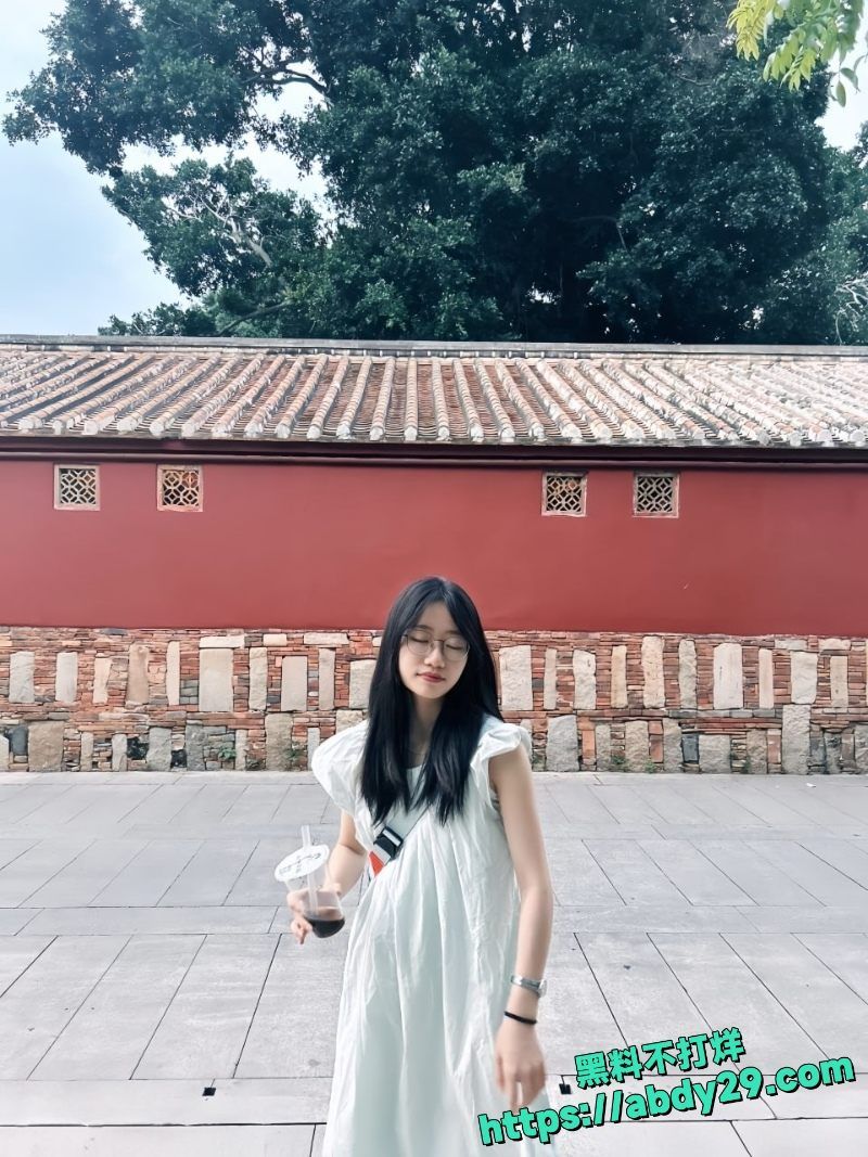 陈梓瑜被包养私拍泄漏 4
