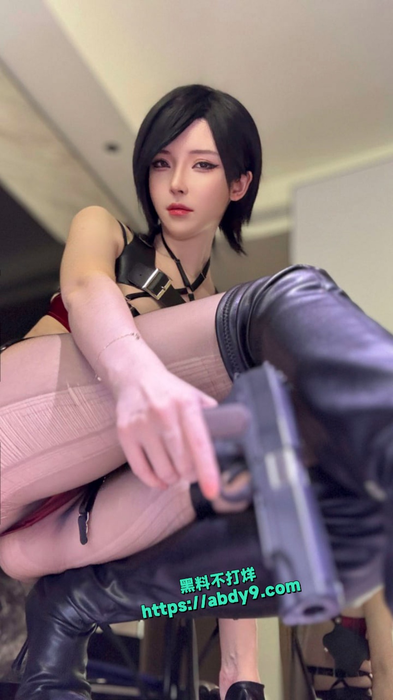 推特福利姬小央泽COS艾达王私拍福利 11