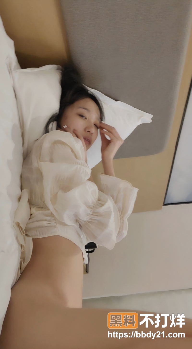 高校反差箍牙美女5