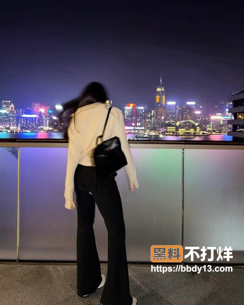 Lea Lee早期做黄播与前男友做爱14