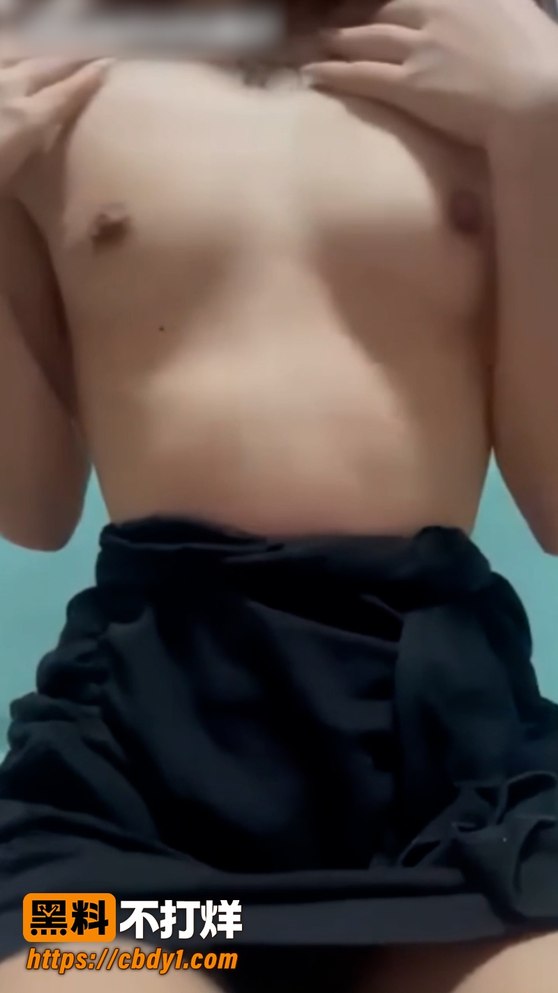 红毛纹身精神小妹 3