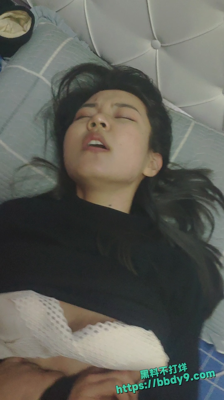 瞒着老公偷偷跟金主偷情8