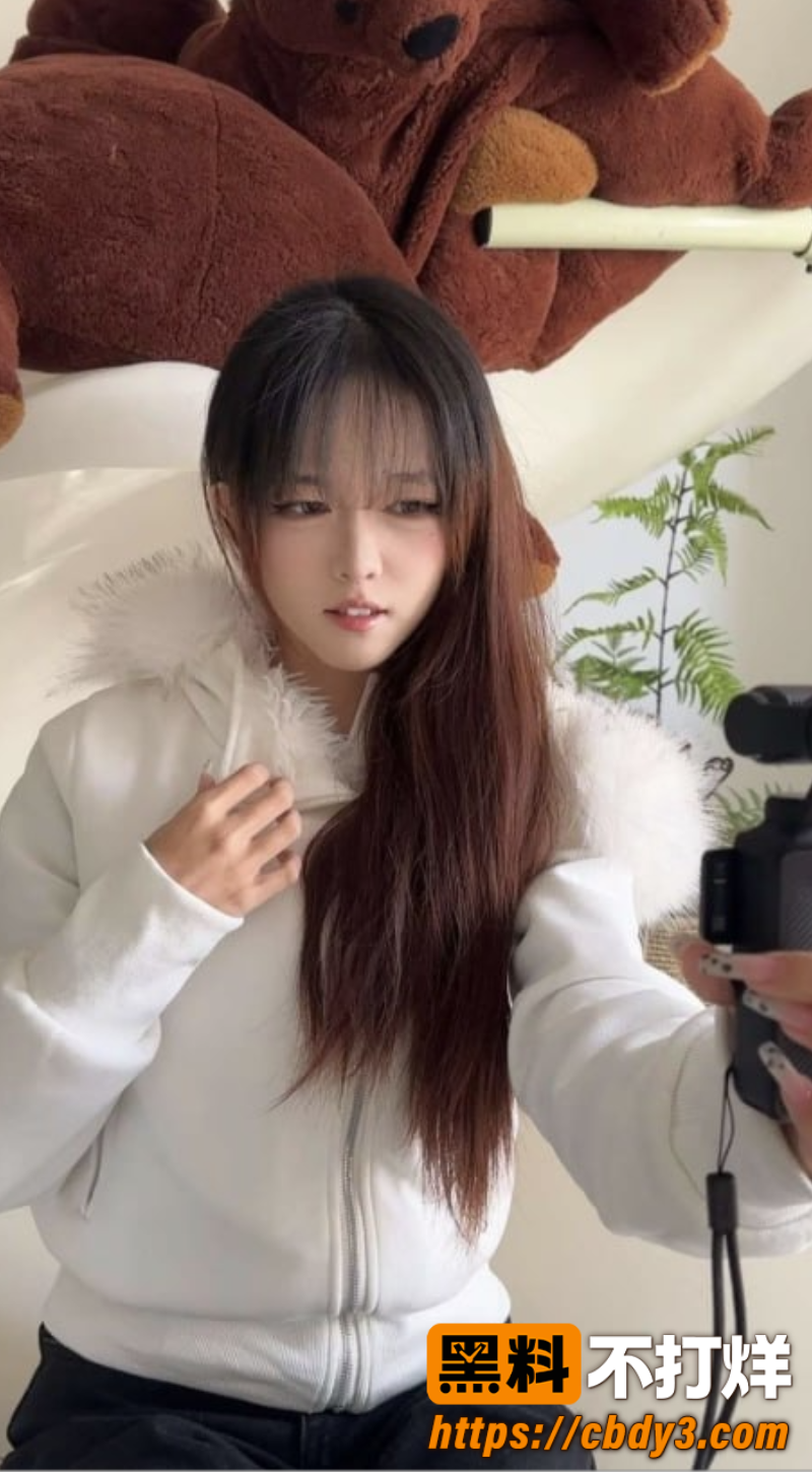 黄毛大学生在家被男友调教 9