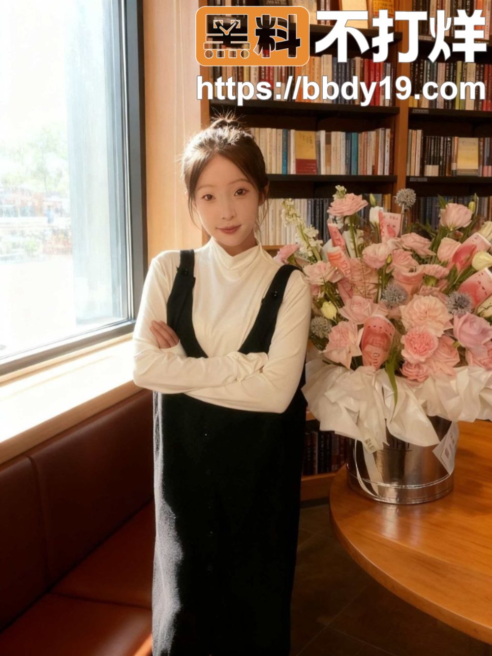 贫乳反差女神苏小寒 不雅照片流出 表面清纯阳光 背地里居然是个摇尾乞怜别人操她的小母狗1