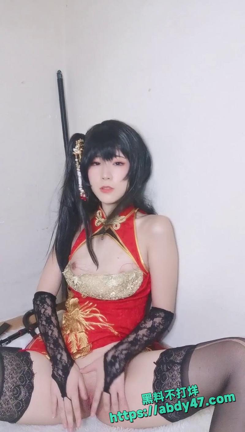 顶级反差Coser荃冉01