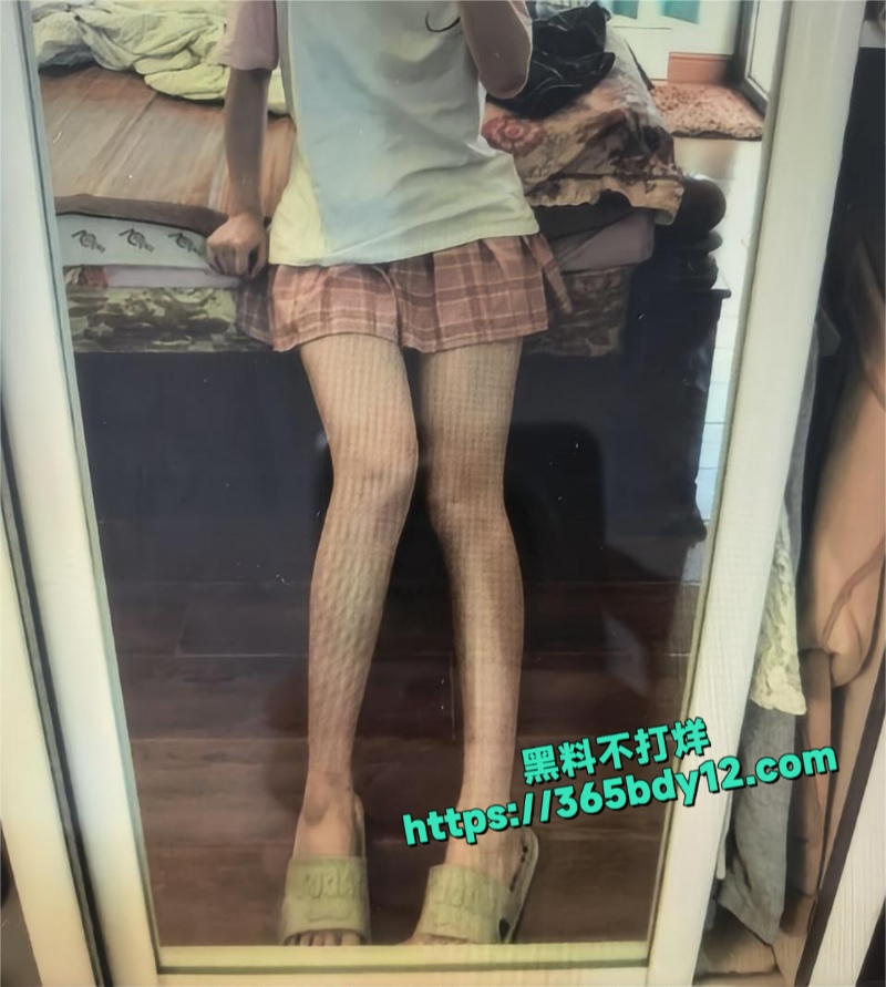 湖南长沙00后高颜值情侣私拍10