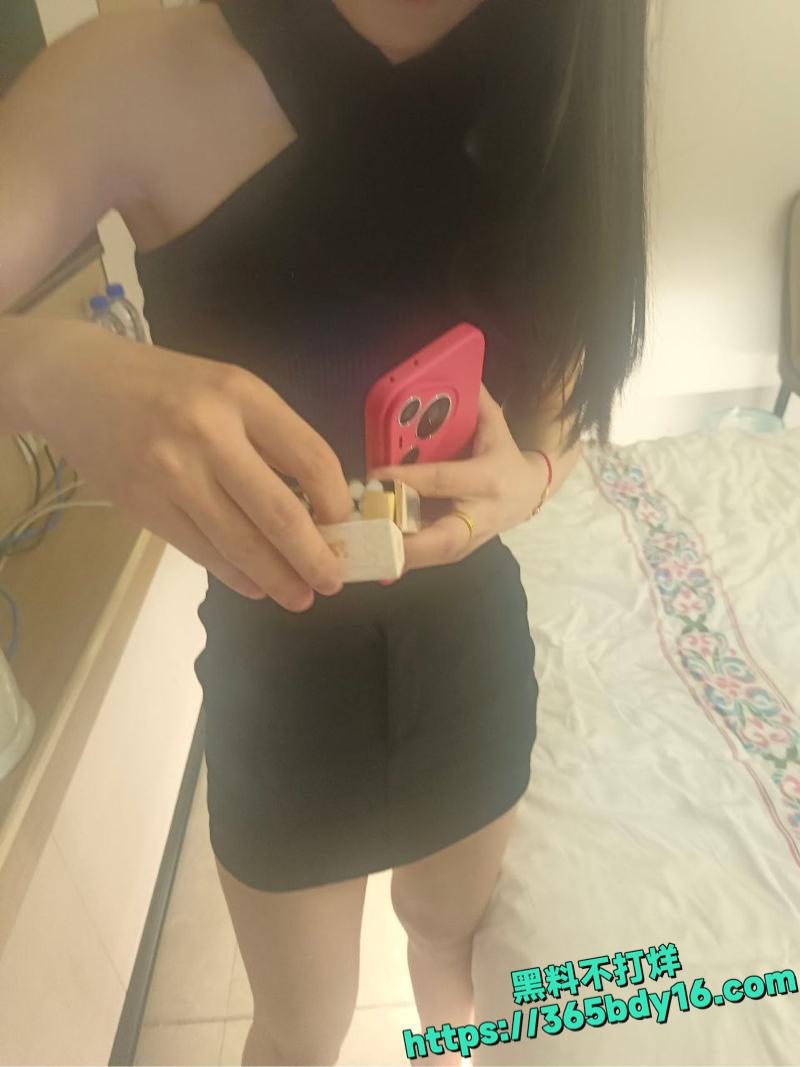 河南晨曦月欠债十几万下海2.