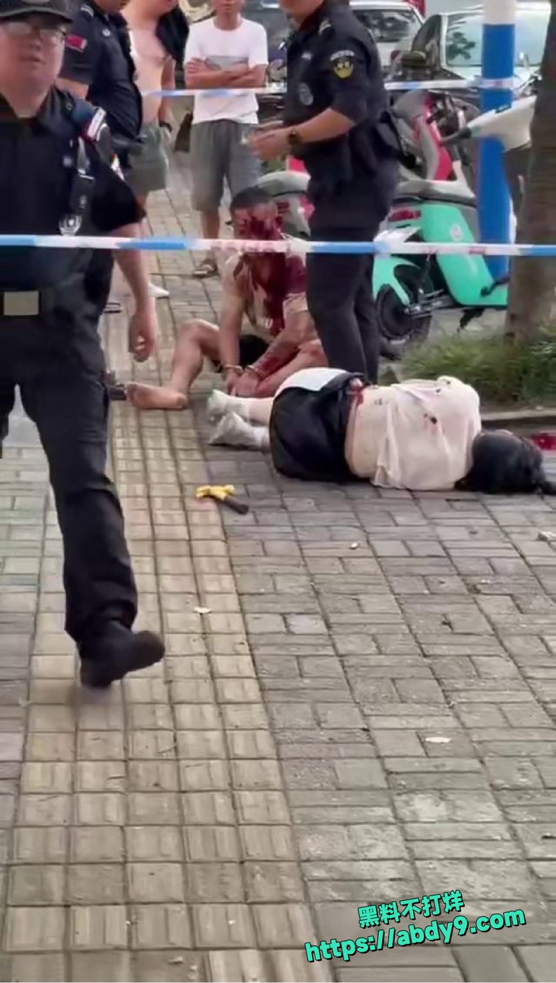 出轨女偷情被老公抓现行8