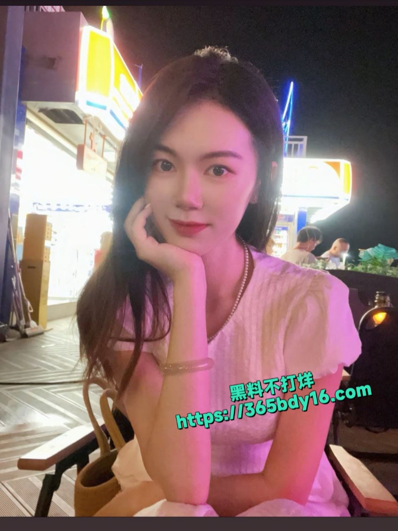 广东湛江新婚小夫妻7