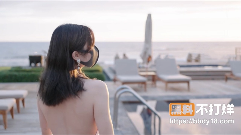 黑丝精油圆臀番外短片1