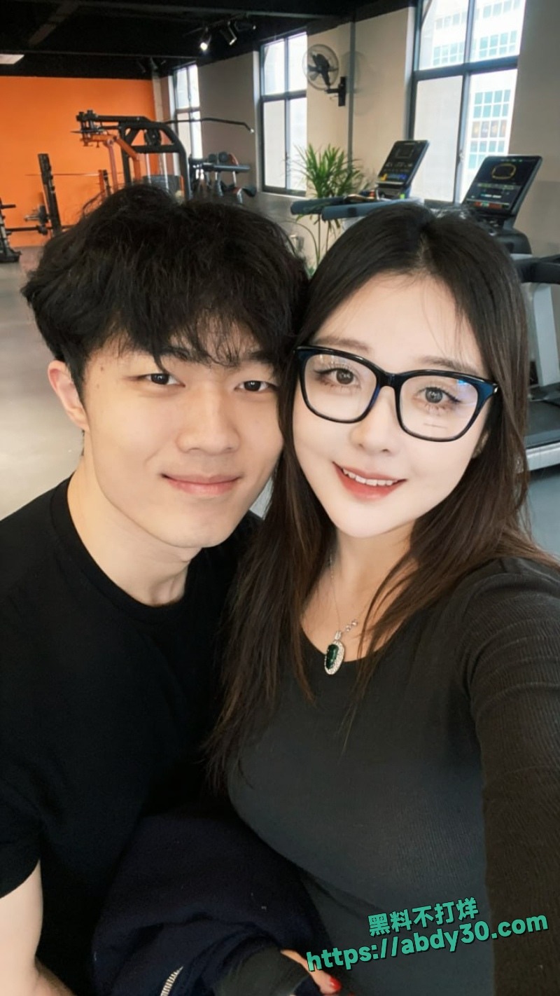浏阳蓝思科技南园供应商马文强 骗炮王曝光  隐瞒已婚有娃 PUA女友同居 还出轨不同大胸妹