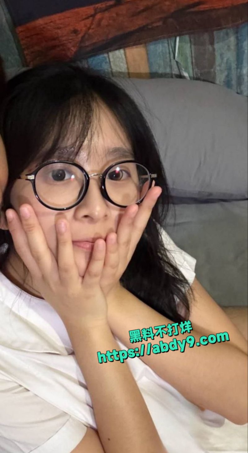 清纯女大和巨屌男友口交做爱2