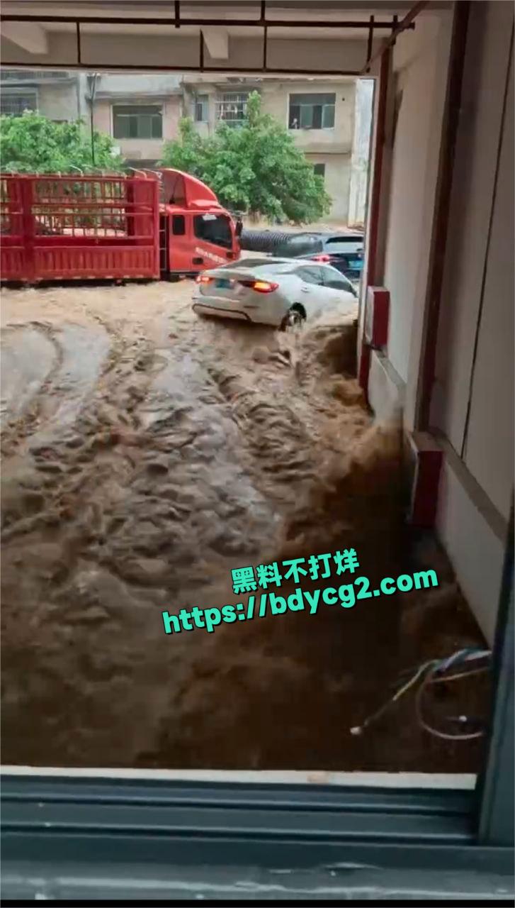 贵州榕江洪水2