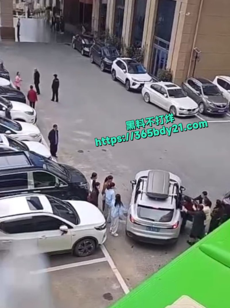 新郎结婚当天跳桥自杀1