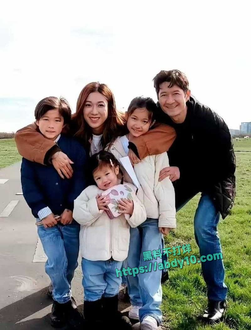 童年女神好彩妹钟嘉欣遭遇婚变1 11