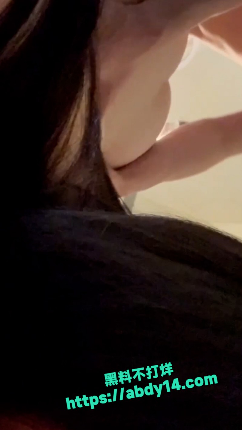 可爱小妹妹手口俱佳 10