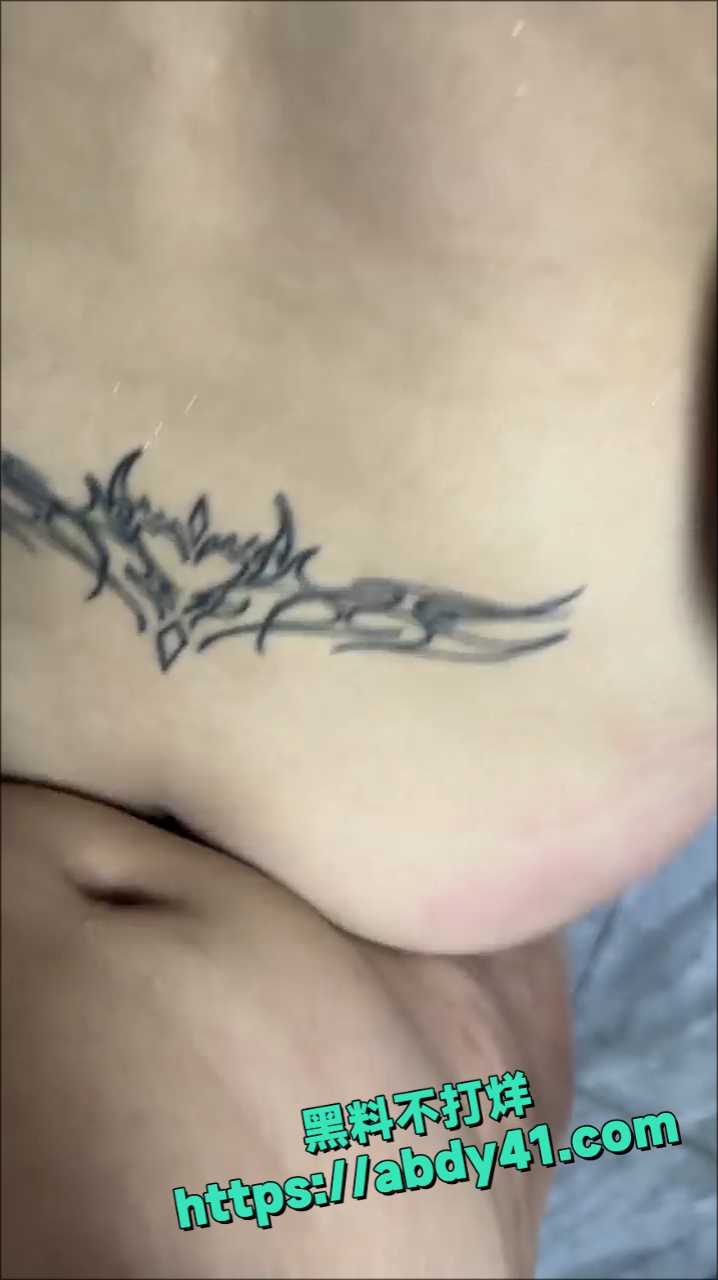 刘娜 投靠黄毛大哥 3