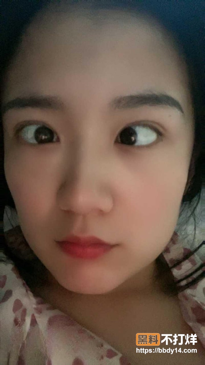 山东淄博女留学生李欣韦6