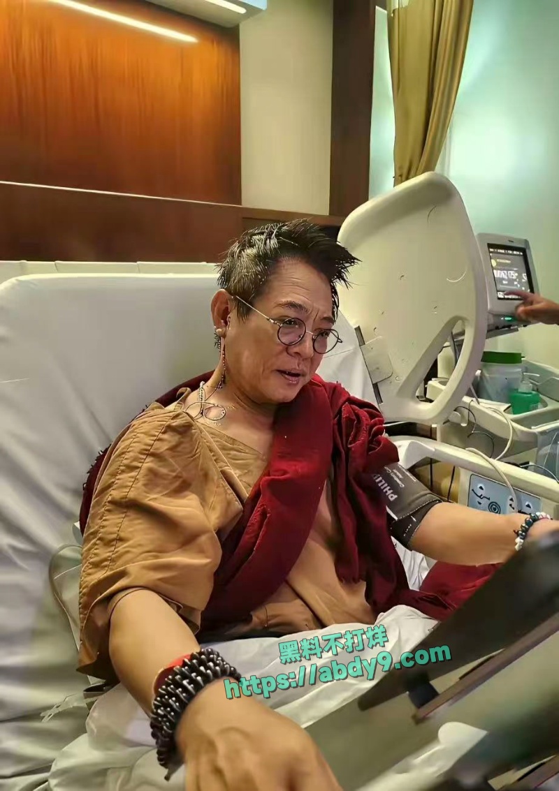 娱乐圈明星集体逆生长遭网友质疑 11