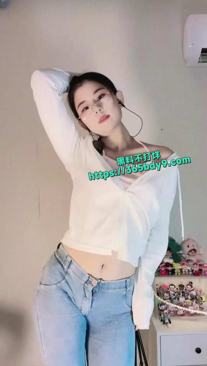 抖音80万网红李漂亮1