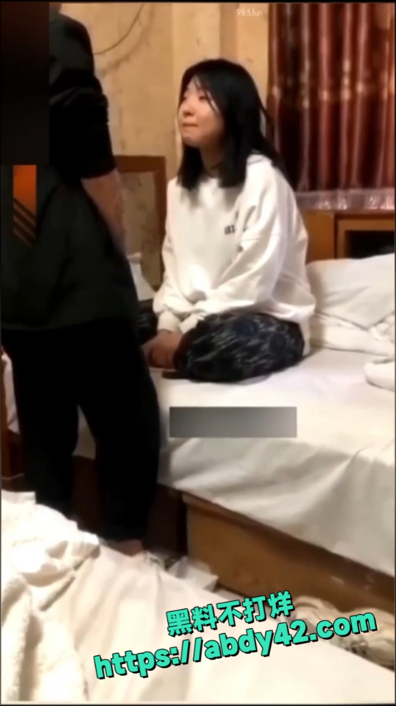 小个子女生被欺负 7