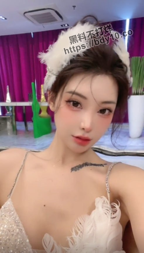 探花朗李寻欢约炮奔驰车模抖音LL.jpg