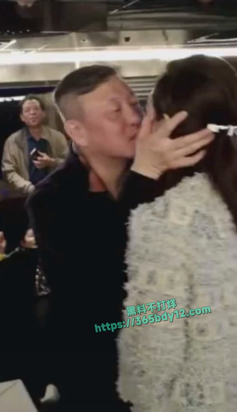 韩磊出轨至女网友怀孕15
