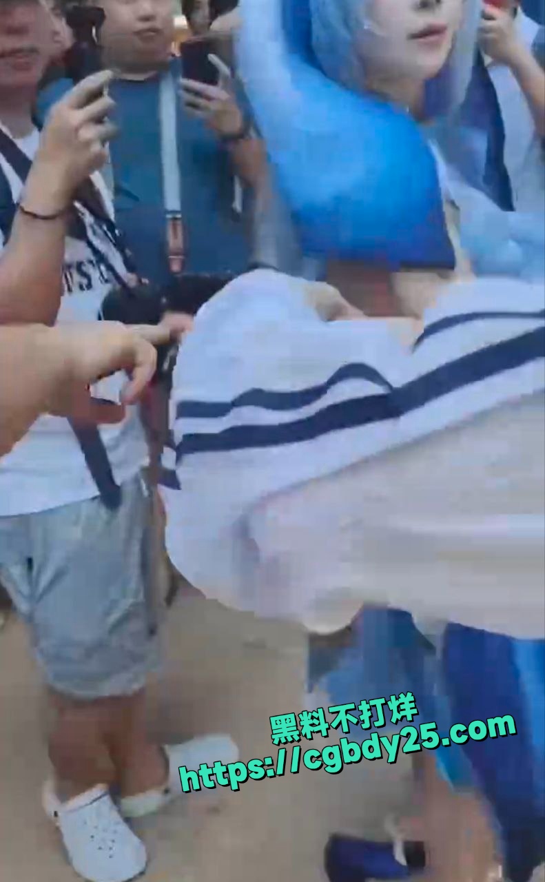 穿cos服去高考同教室的小处男有福了4