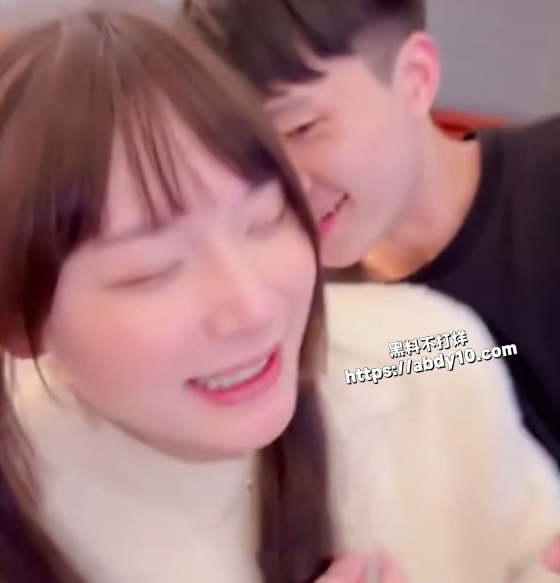 酒吧女仆竟是男同学5