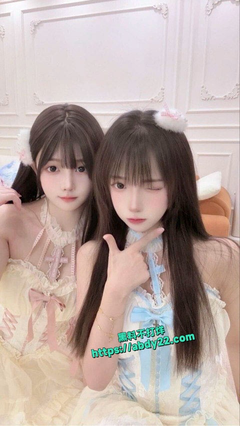推特顶级萝莉TS久奈与闺蜜性爱 2