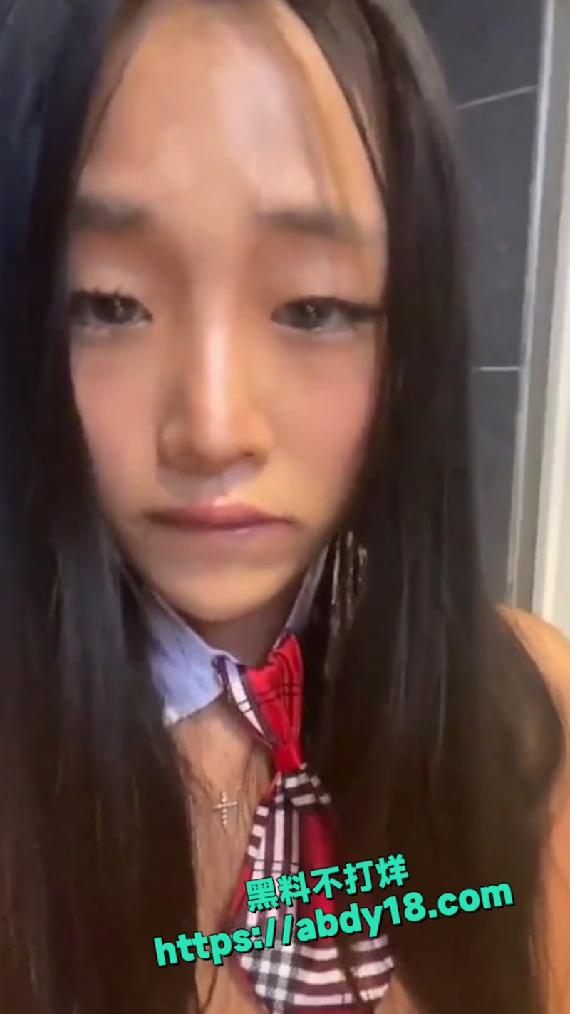 韩国小麦肌肤肥臀骚妞 7