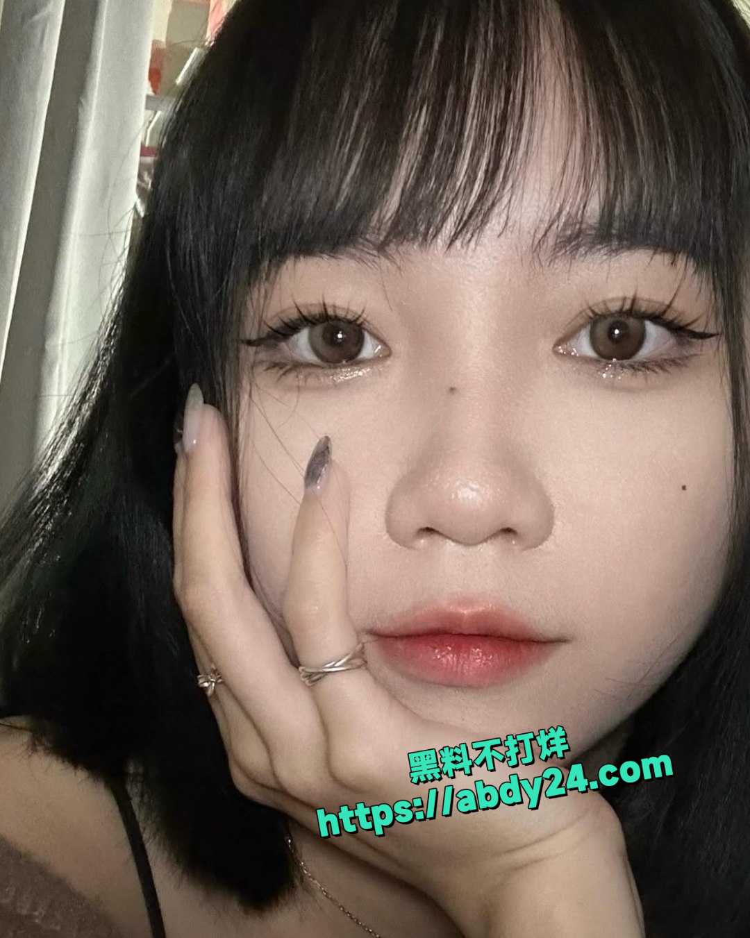 高颜值小博主映帆早期露脸私拍流出 7