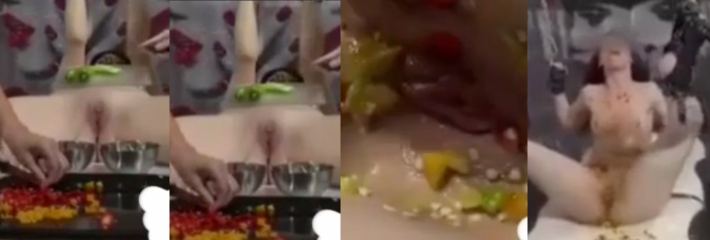 子宫都辣坏了，逼里塞小米辣