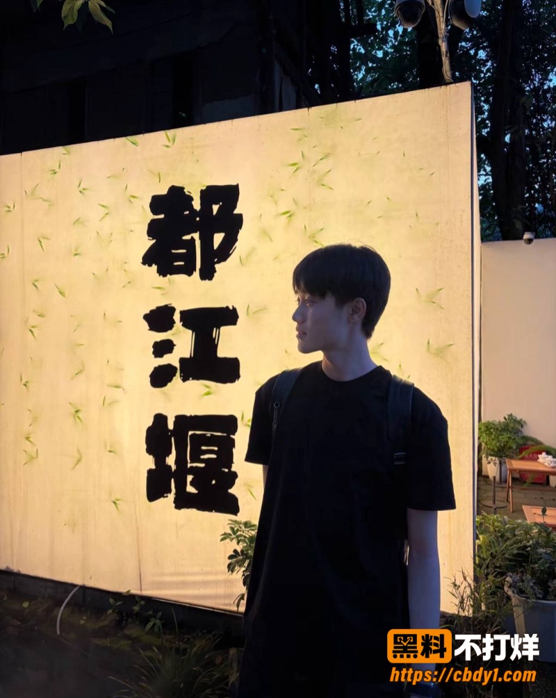 唐宥霖照片5