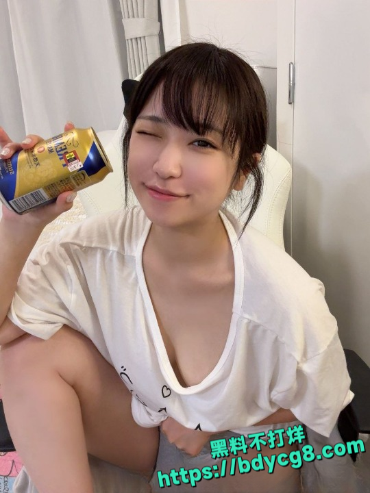 日本超高颜值美胸博主私拍24