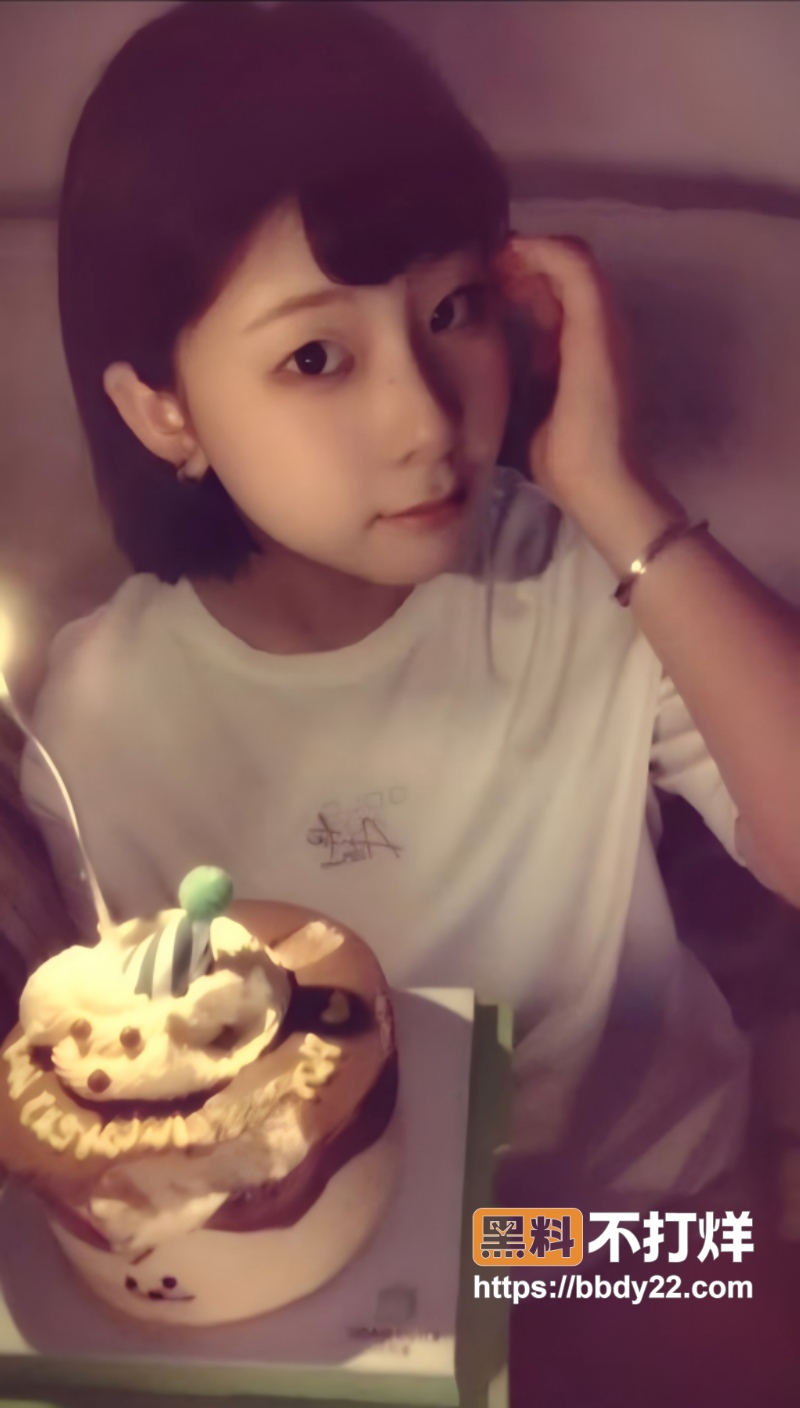 高颜值微胖身材萌妹1