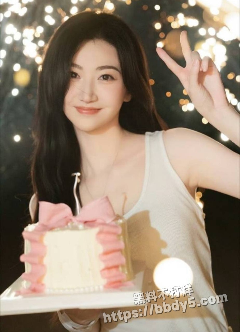 网传J姓顶流女星借赴美代孕14