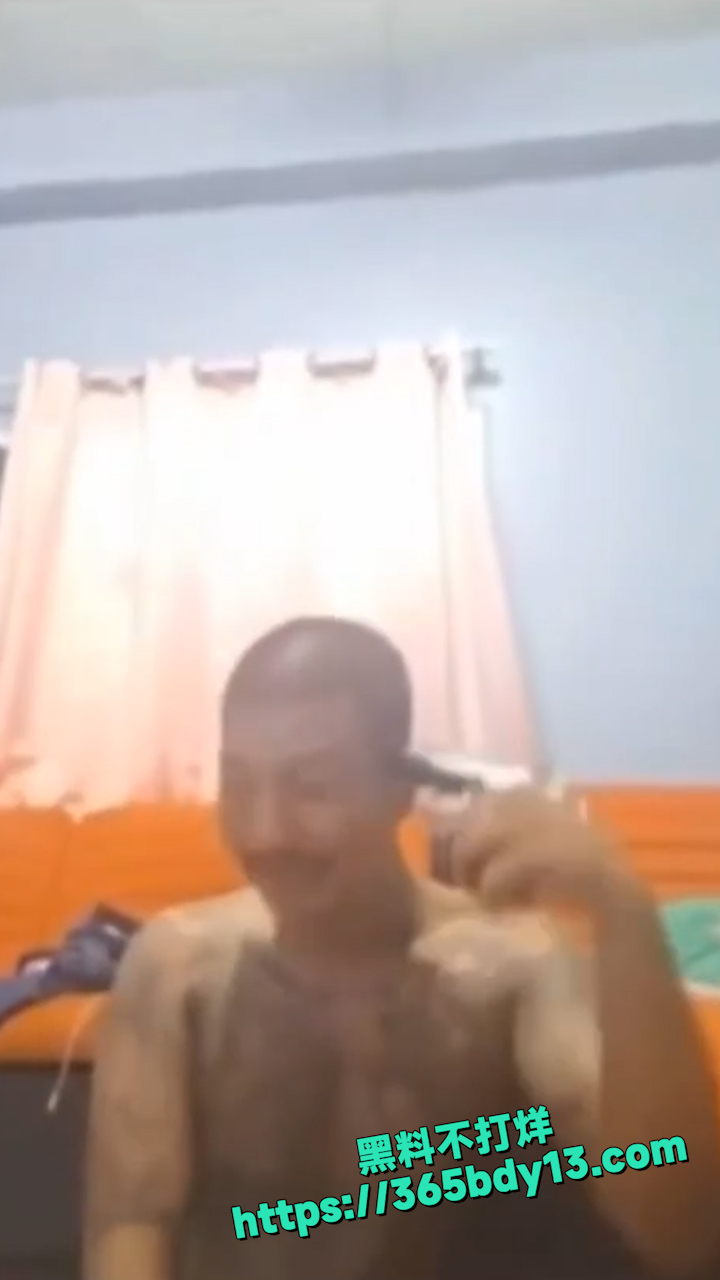泰国男子直播开枪自杀 11