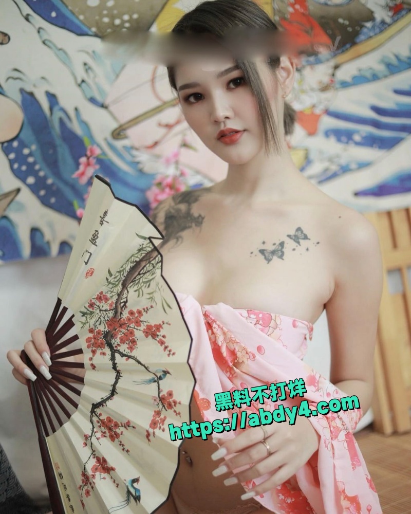 OnlyFans顶级反差母狗mueylix调教自拍合集泄露 1