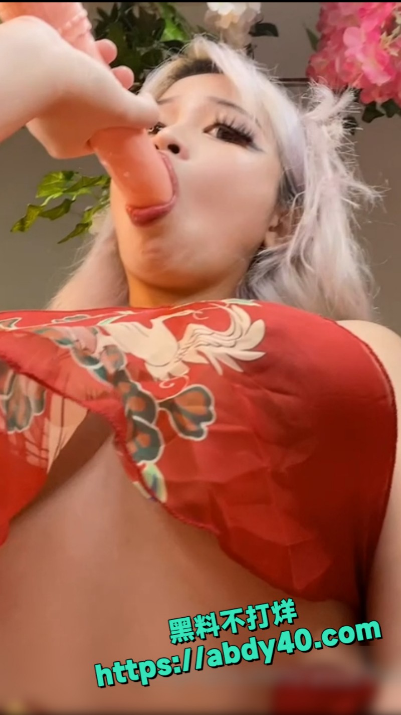 直播自慰口交 4