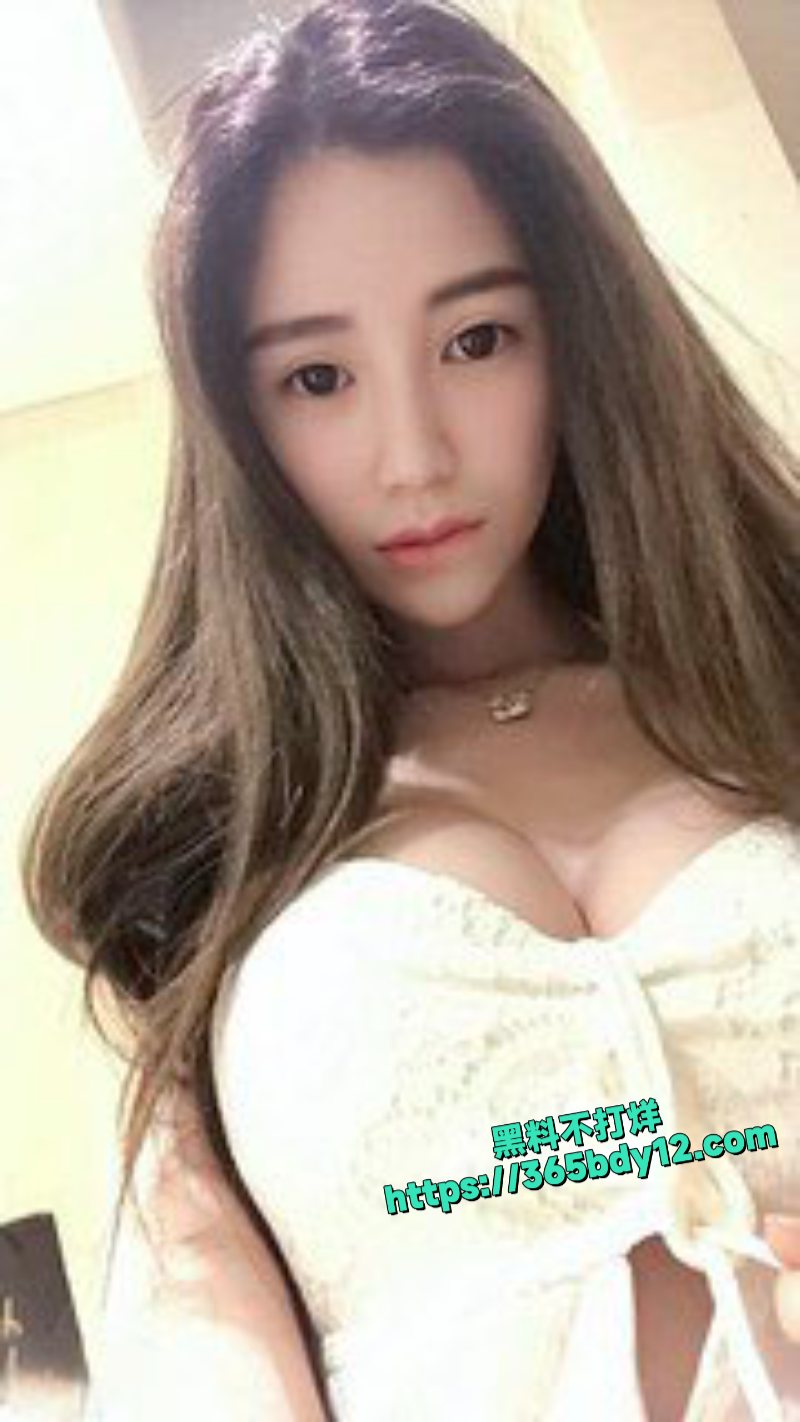 身材火爆高颜值反差网红刘湘婷不雅私拍外流1