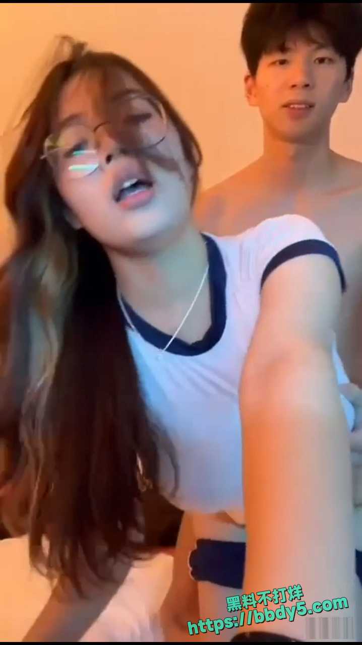 大奶学姐和体育生学弟闹分手12