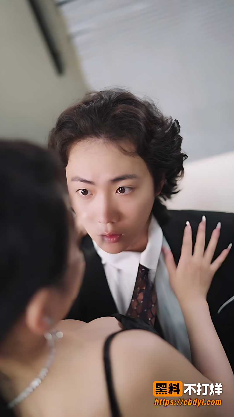亚洲男女亲密依偎4