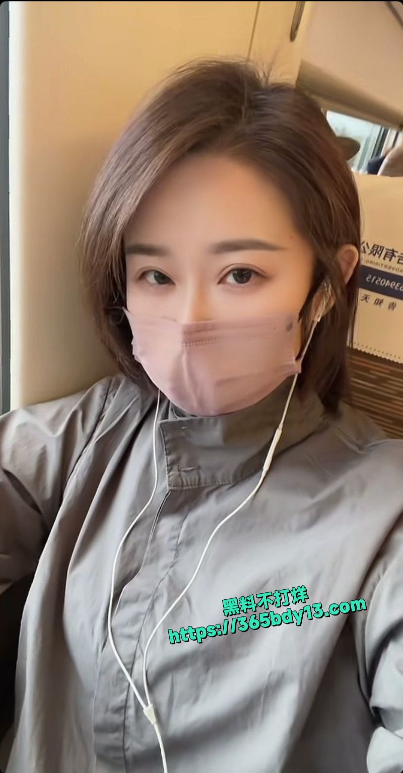 河北邢台新婚小情侣在婚床上疯狂做爱4